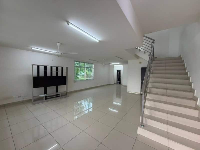 2-Storey Terrace EndLot Uda Utama 6