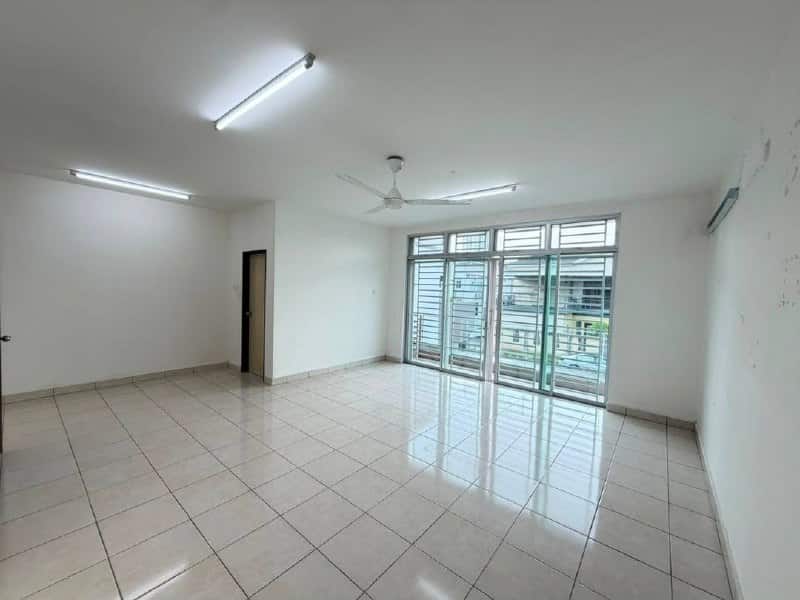 2-Storey Terrace EndLot Uda Utama 4