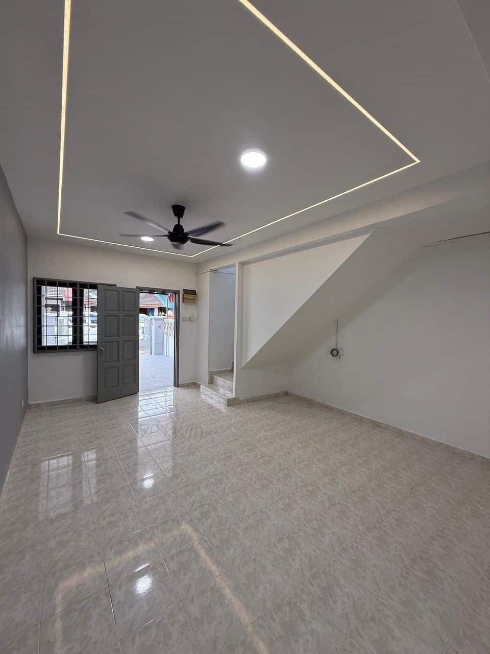 Double Storey Medium Low Cost Terrace House Jalan Tasek 39, Bandar Seri Alam 4
