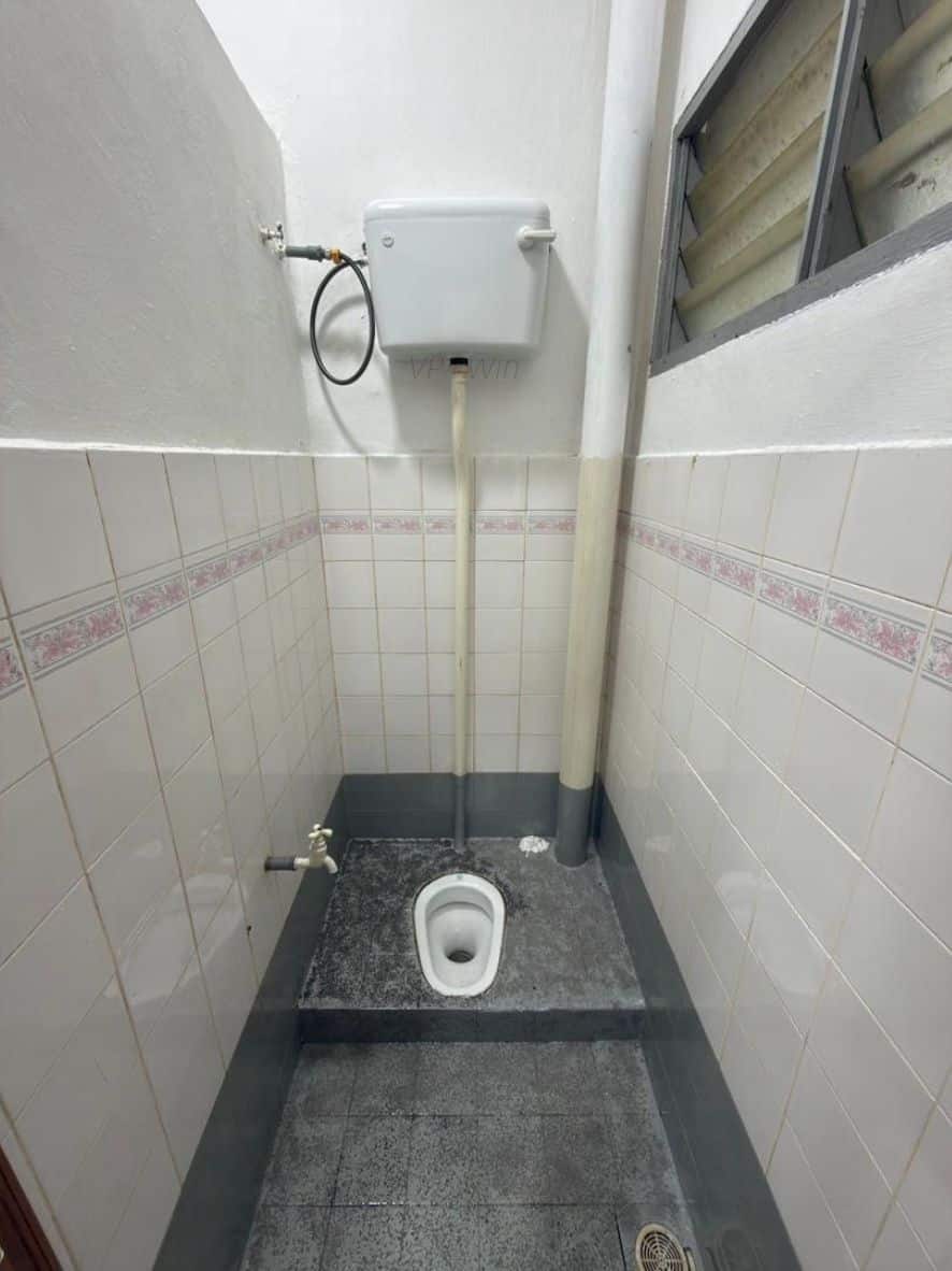 Double Storey Medium Low Cost Terrace House Jalan Tasek 39, Bandar Seri Alam 10