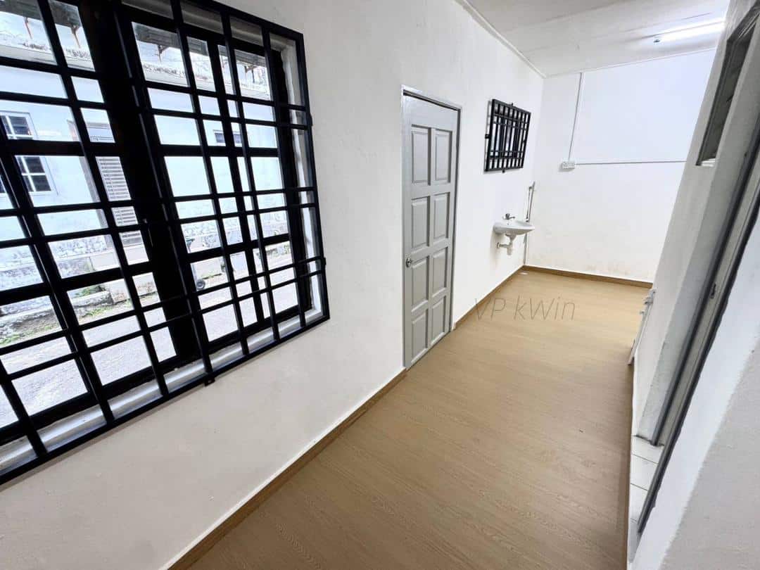 Double Storey Terrace Taman Sri Saujana 4