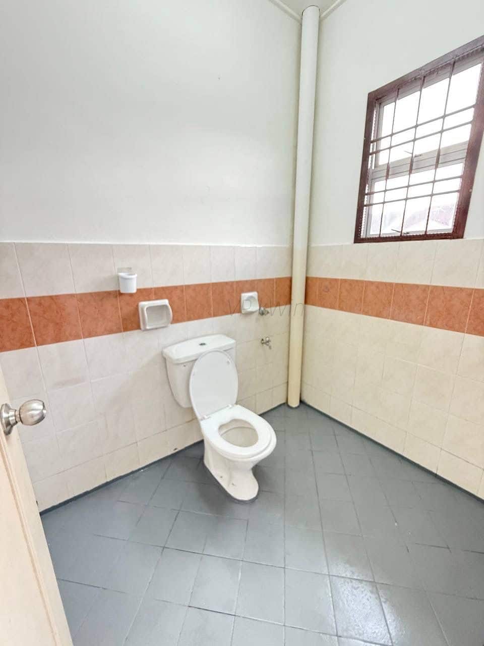 Double Storey Terrace House Taman Pulai Indah 10