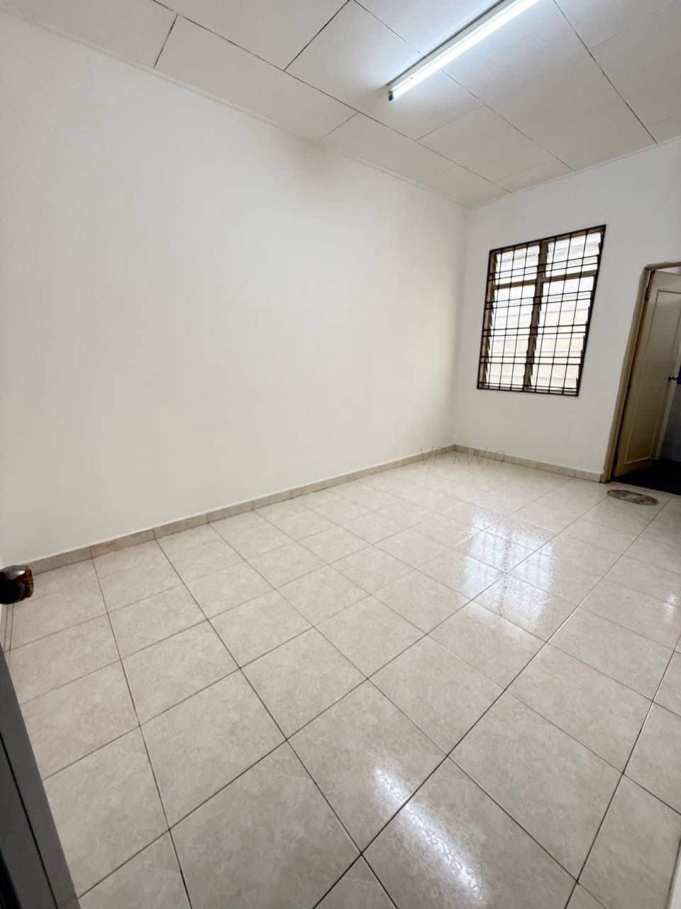 Double Storey Terrace House Taman Pulai Indah 5