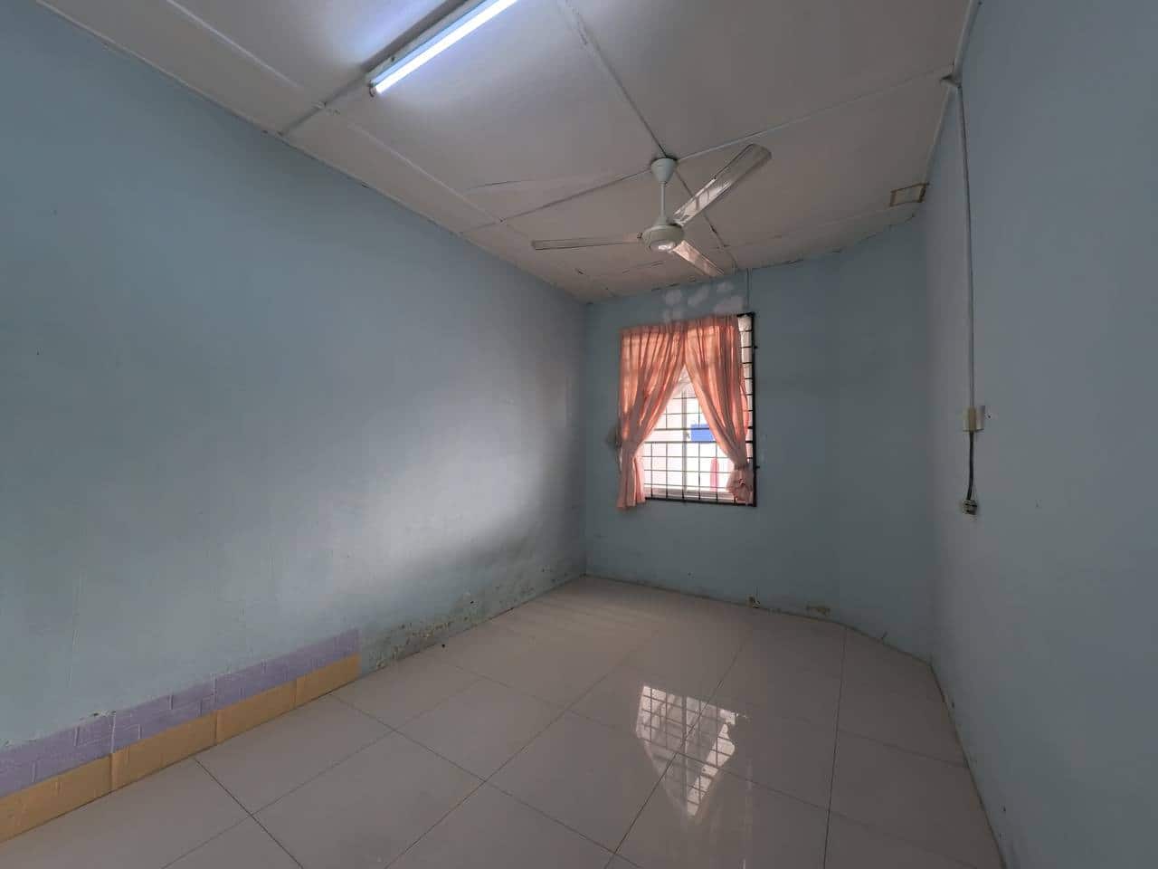 Single Storey Terrace House Jalan Kemuliaan 6 5
