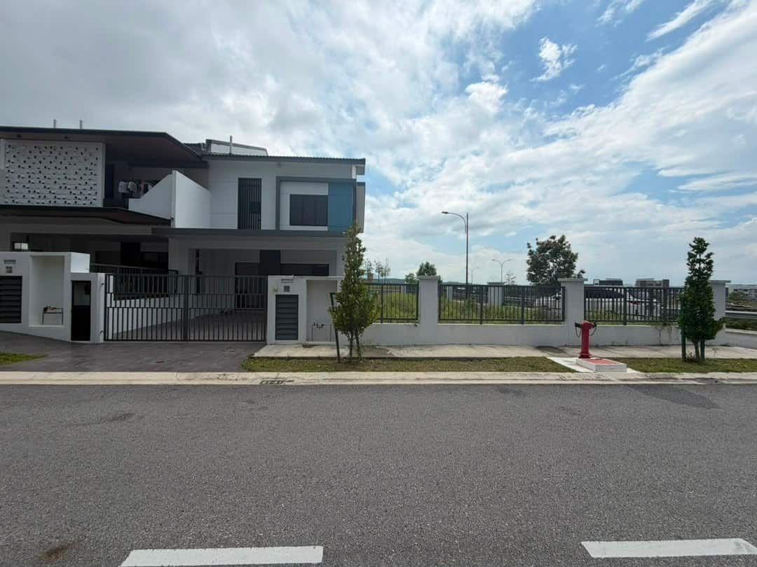 Double Storey Corner Lot Jalan Laman Citra 2