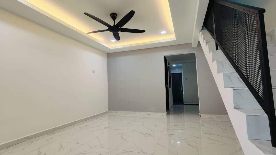 Double Storey Low Cost House Taman Skudai Baru 3