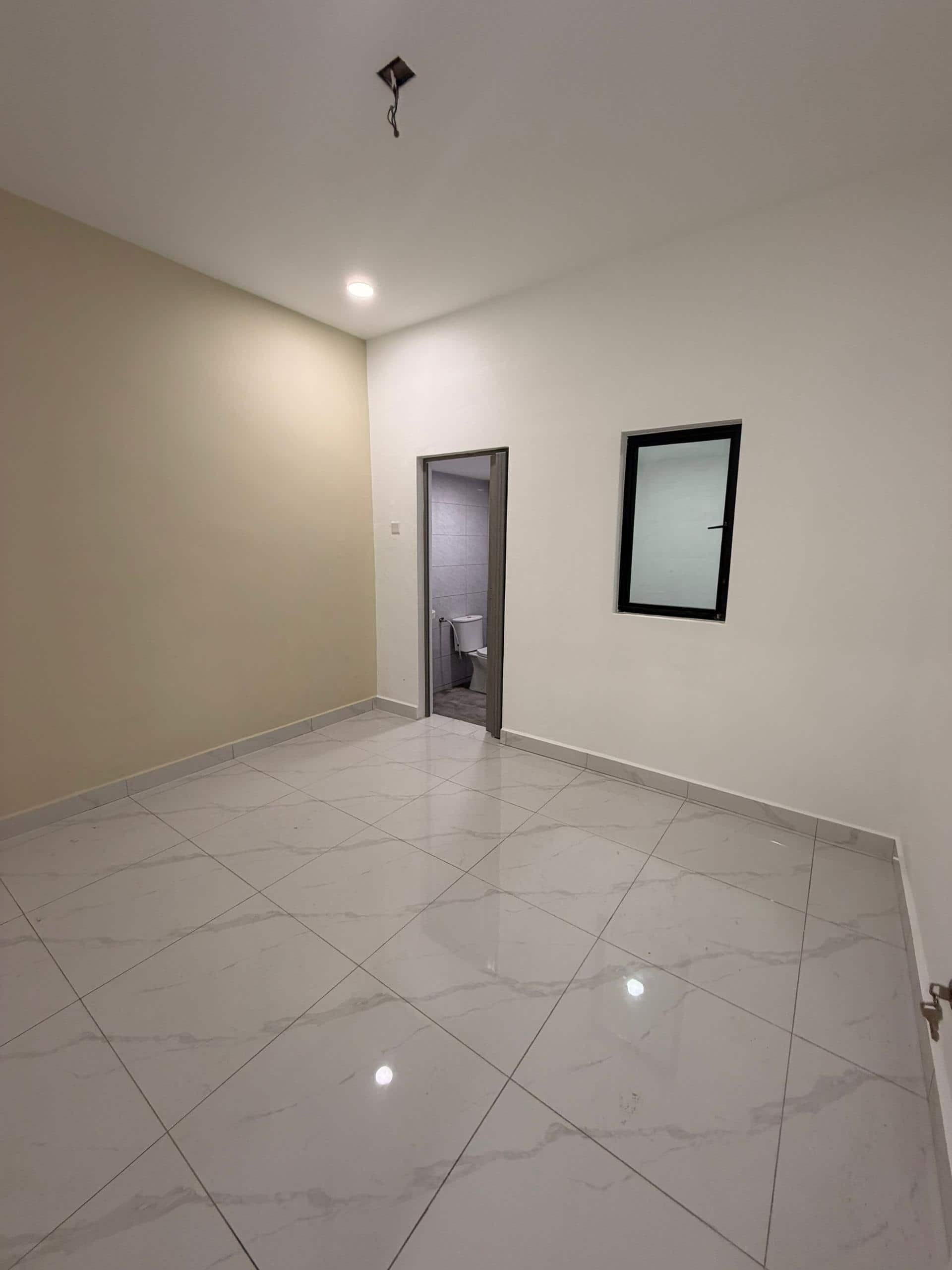 Single Storey Terrace House Jalan Bakawali 24, Taman Johor Jaya 7