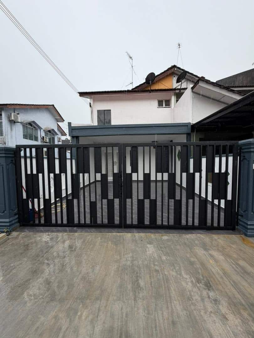 Double Storey Low Cost House (End Lot) Taman Muhibbah Saleng 2