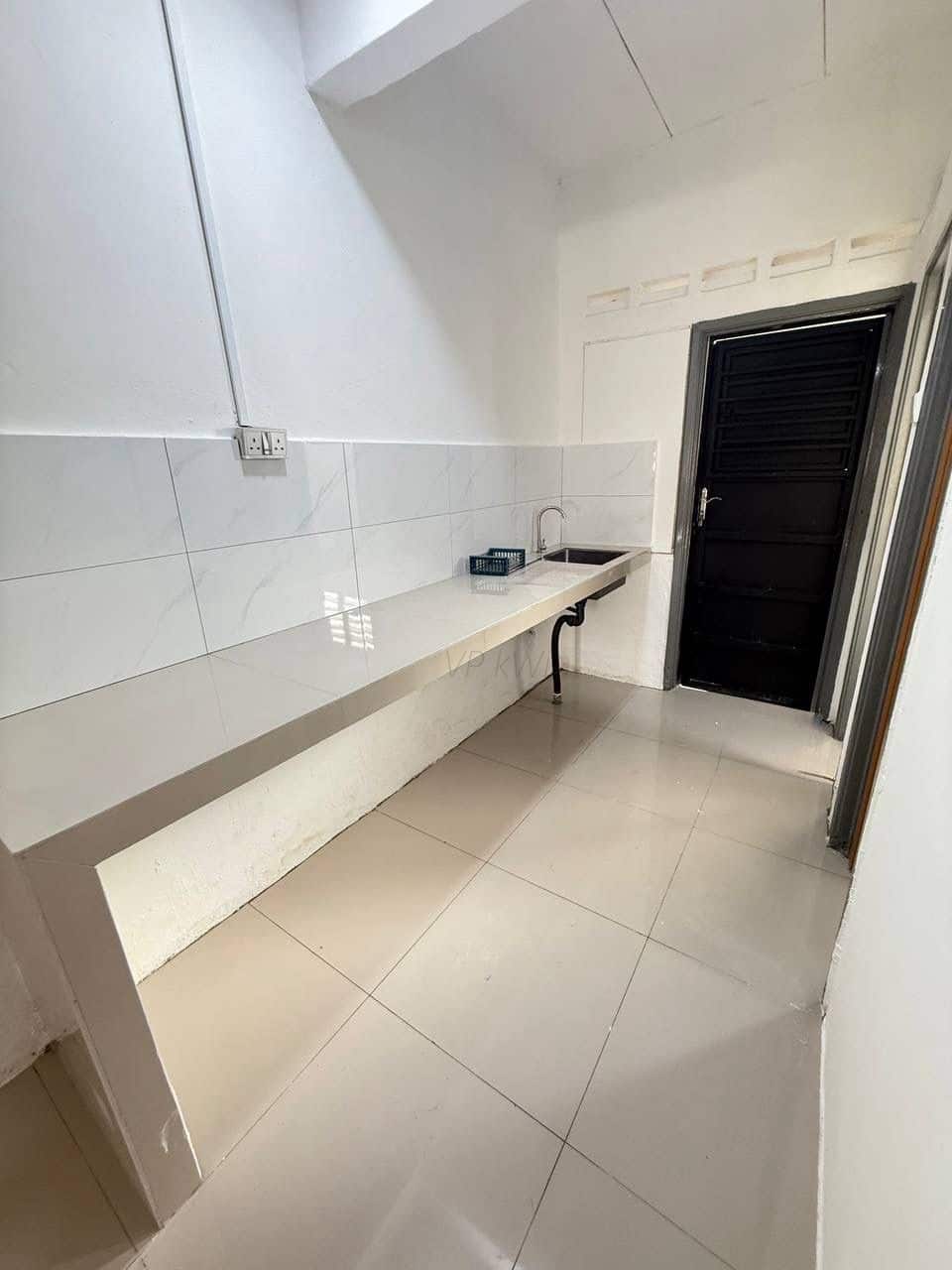 Double Storey Medium Low Cost Terrace House Jalan Tasek 4x, Bandar Seri Alam 4