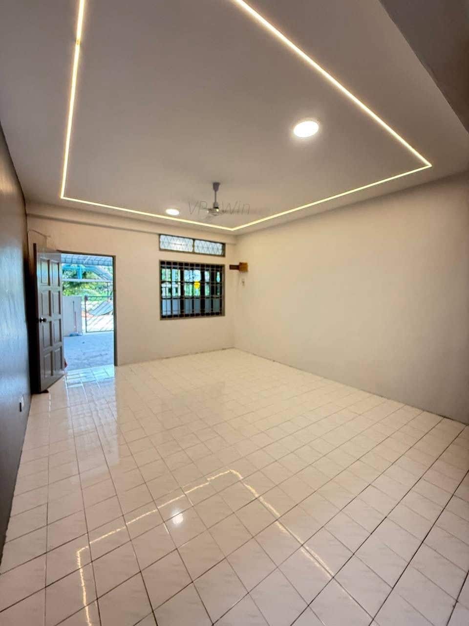 Double Storey Medium Low Cost Terrace Taman Nusa Damai 4