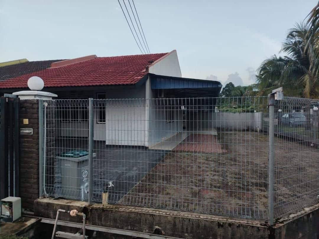 Single Storey Corner Lot Taman Daya 2