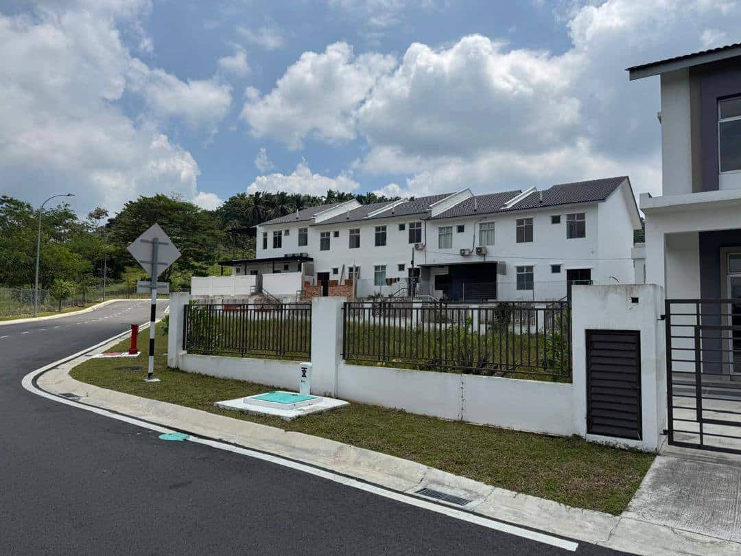 Double Storey Corner Lot Jalan Pulai Aman 1 4