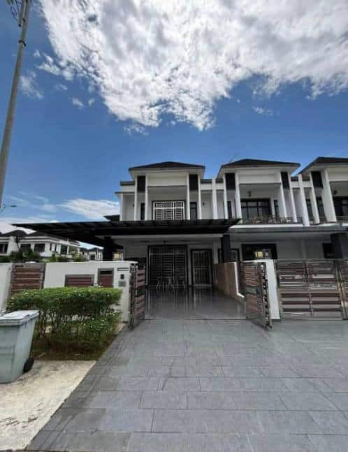 Double Storey Terrace Corner Taman ekoflora 1