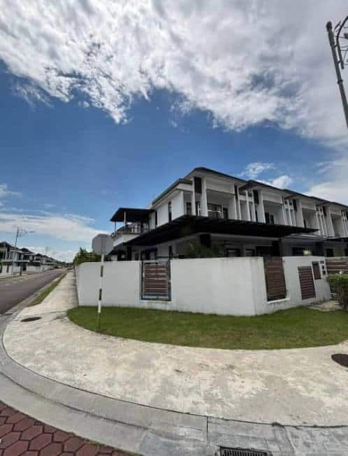 Double Storey Terrace Corner Taman ekoflora 2