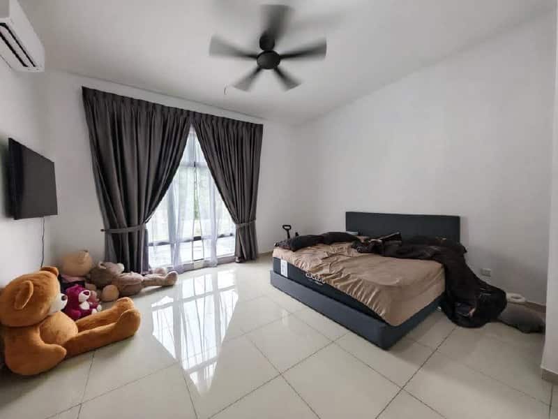 2storey Semi-Detached House Taman Impian Emas 4
