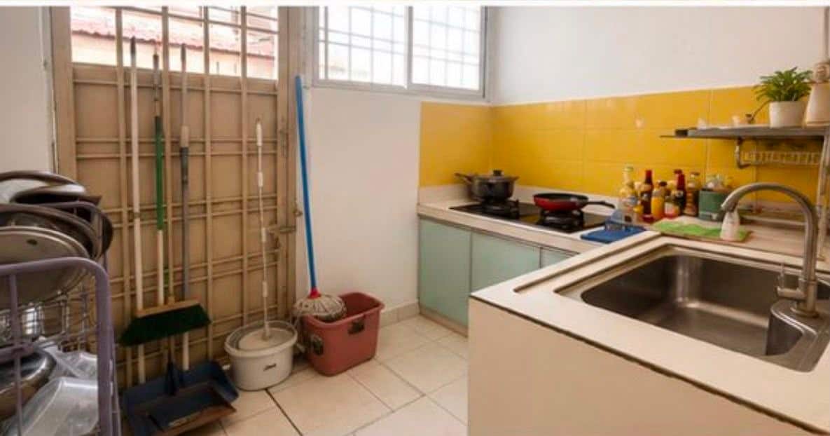 Double Storey House Jalan Permas 15 6
