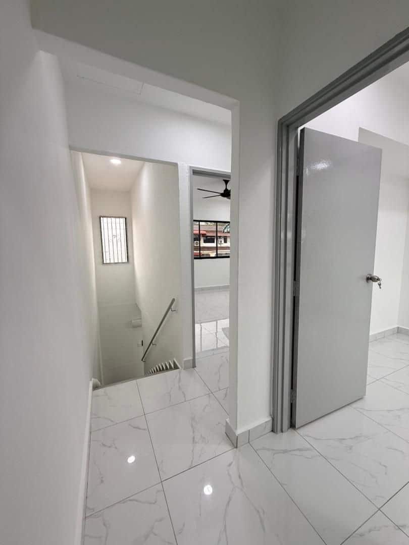 Double storey low cost Taman Damai Jaya 6