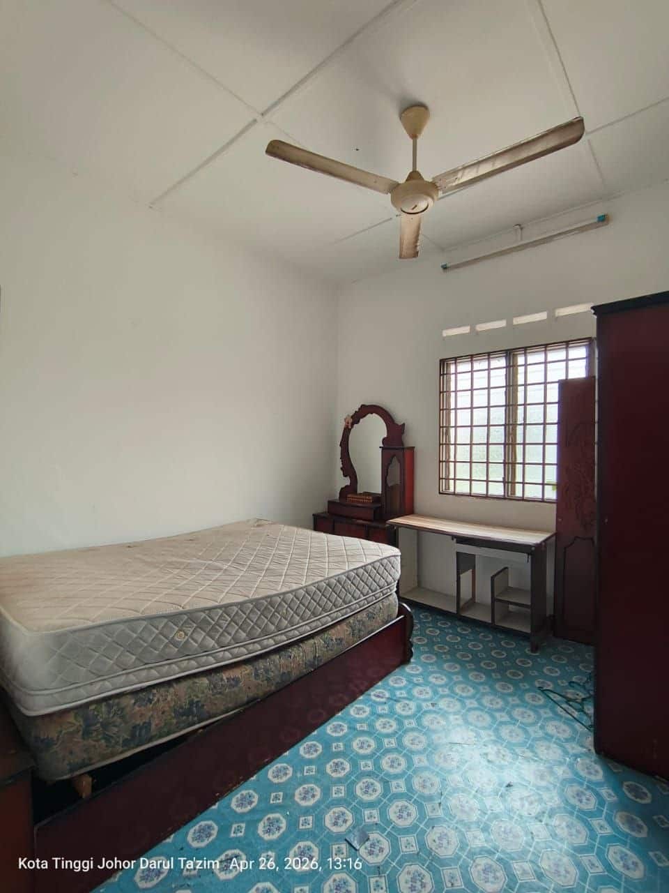 Double Storey Low Cost Terrace Corner Jalan Gelama Taman Ria 5