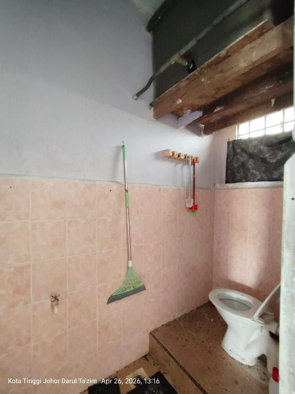 Double Storey Low Cost Terrace Corner Jalan Gelama Taman Ria 10
