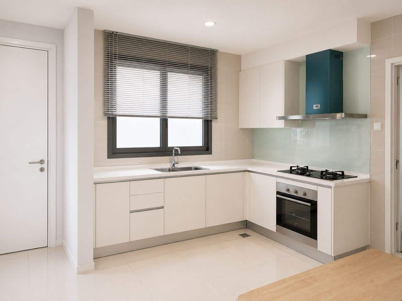 Condominium Medini 4