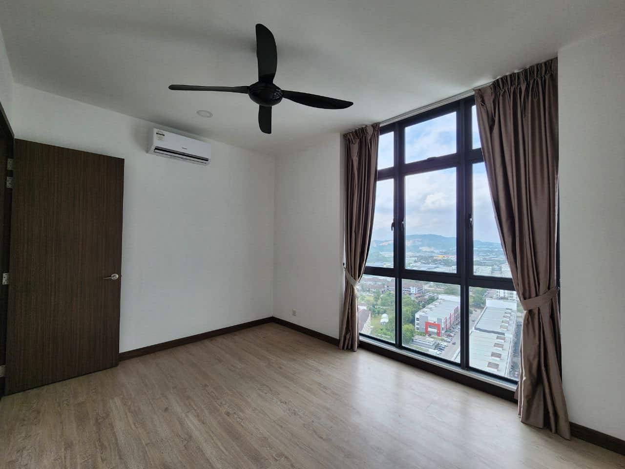 3 Storey Semi D Bandar Seri Alam 3