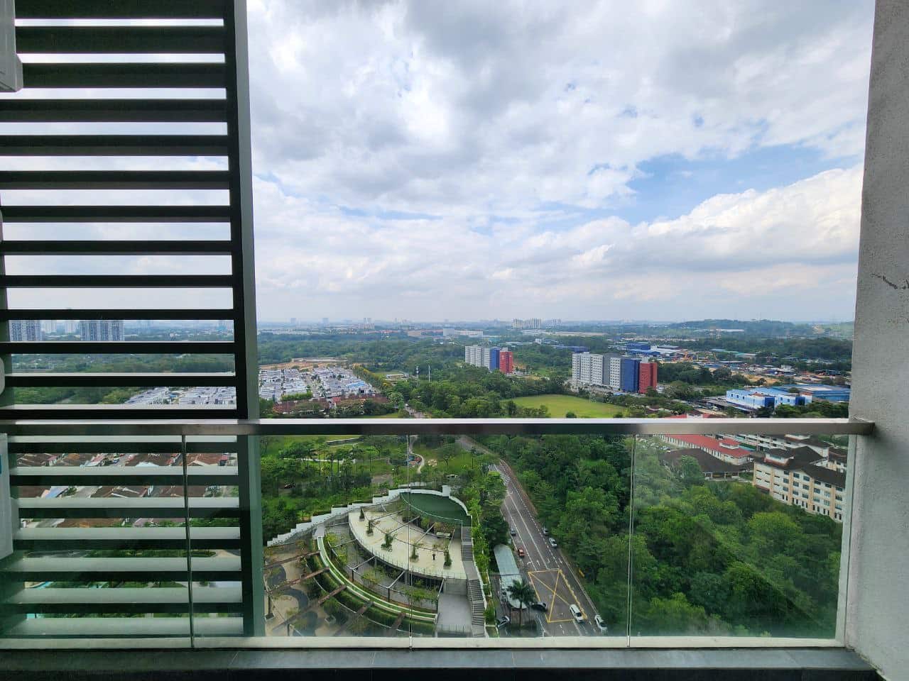 3 Storey Semi D Bandar Seri Alam 2