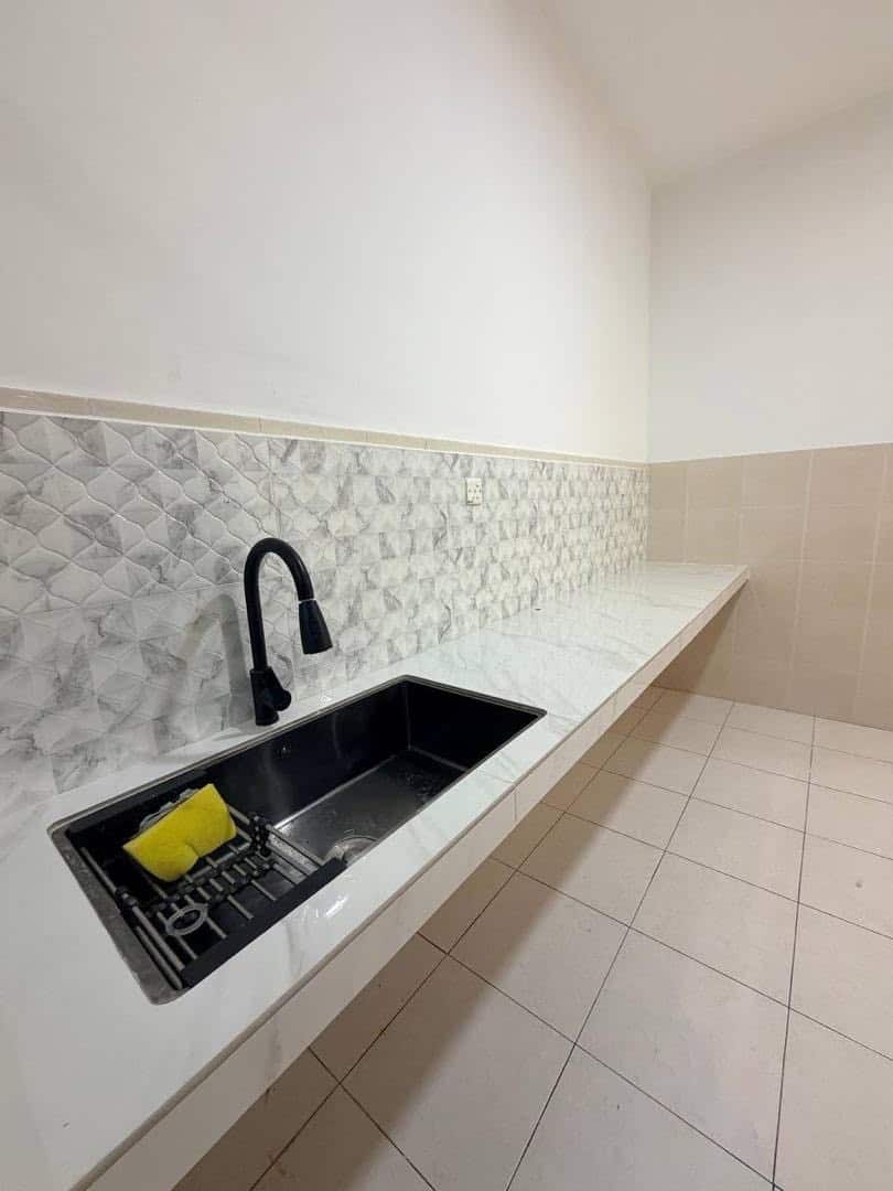 Intermediate unit Taman Bukit Indah 7