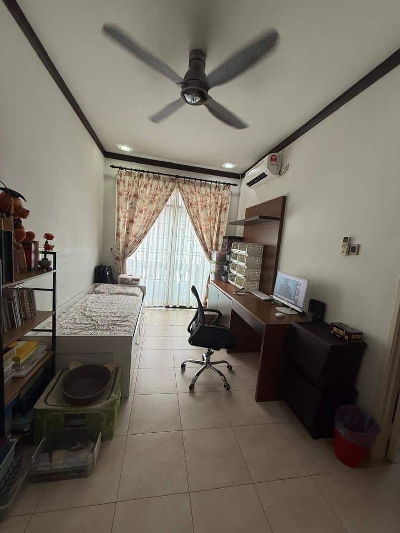 Double Storey Cluster House Austin Heights Mount Austin 6