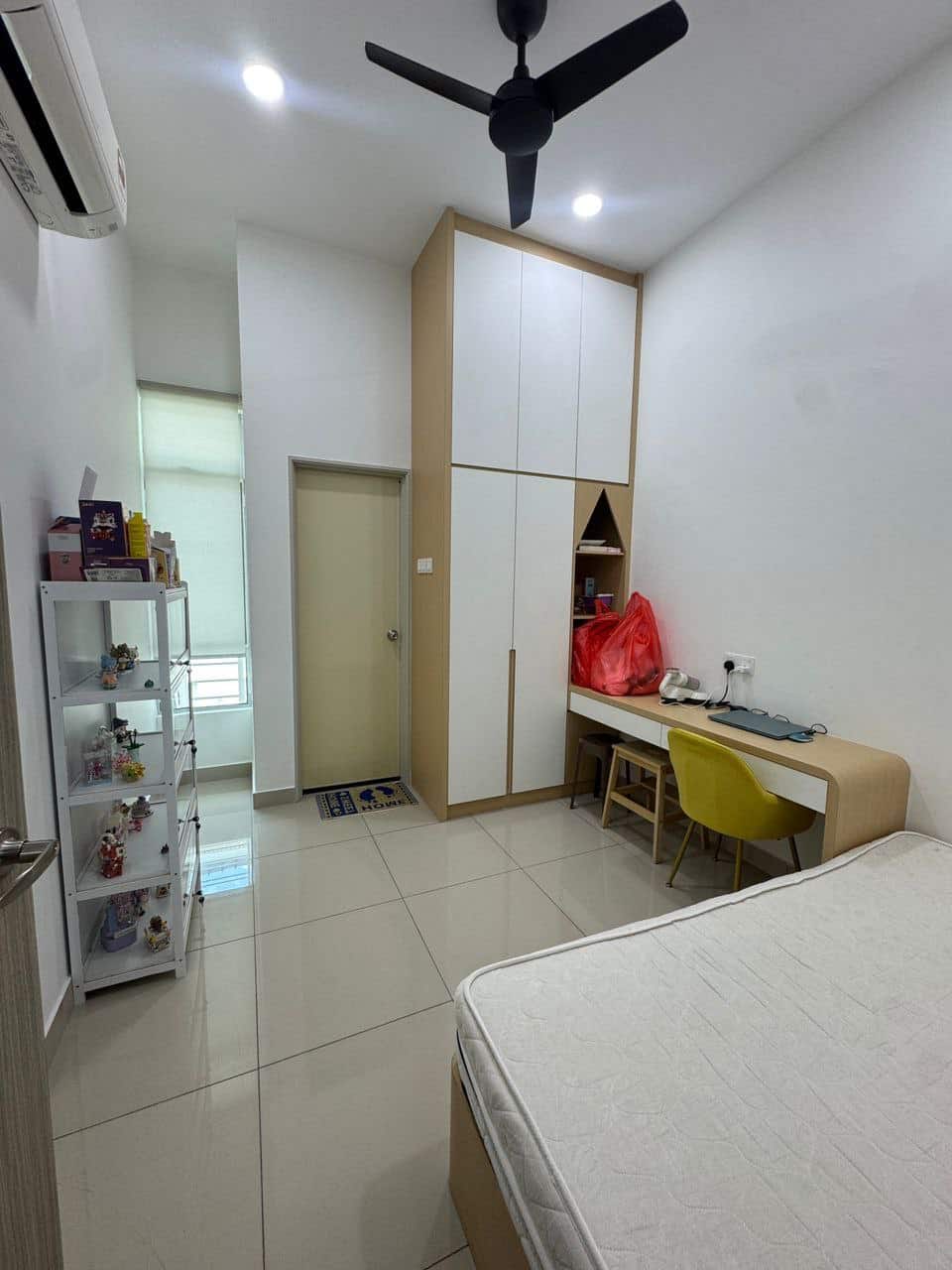 Double Storey Terrace House Austin Residence 5