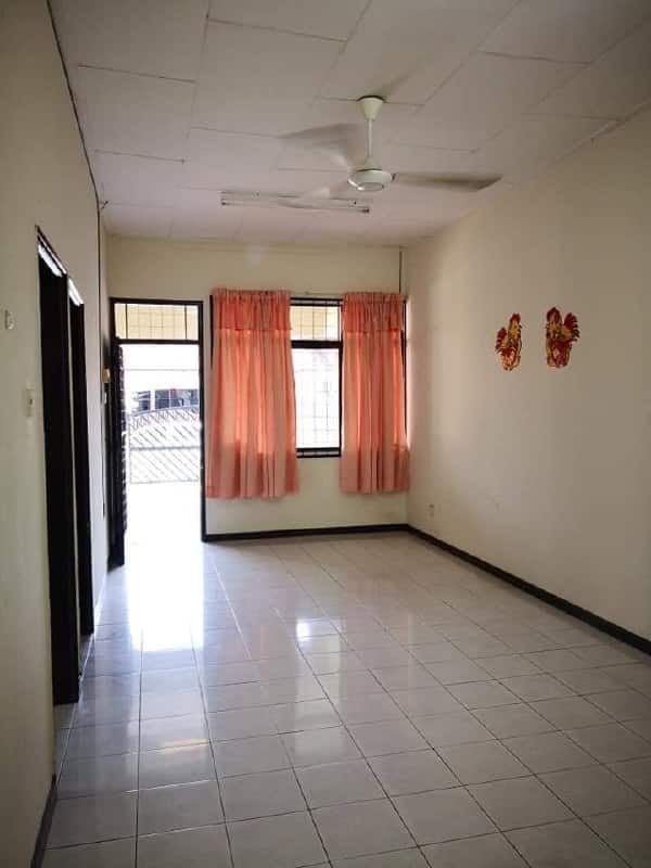 Single Storey Terrace Taman Daya 2