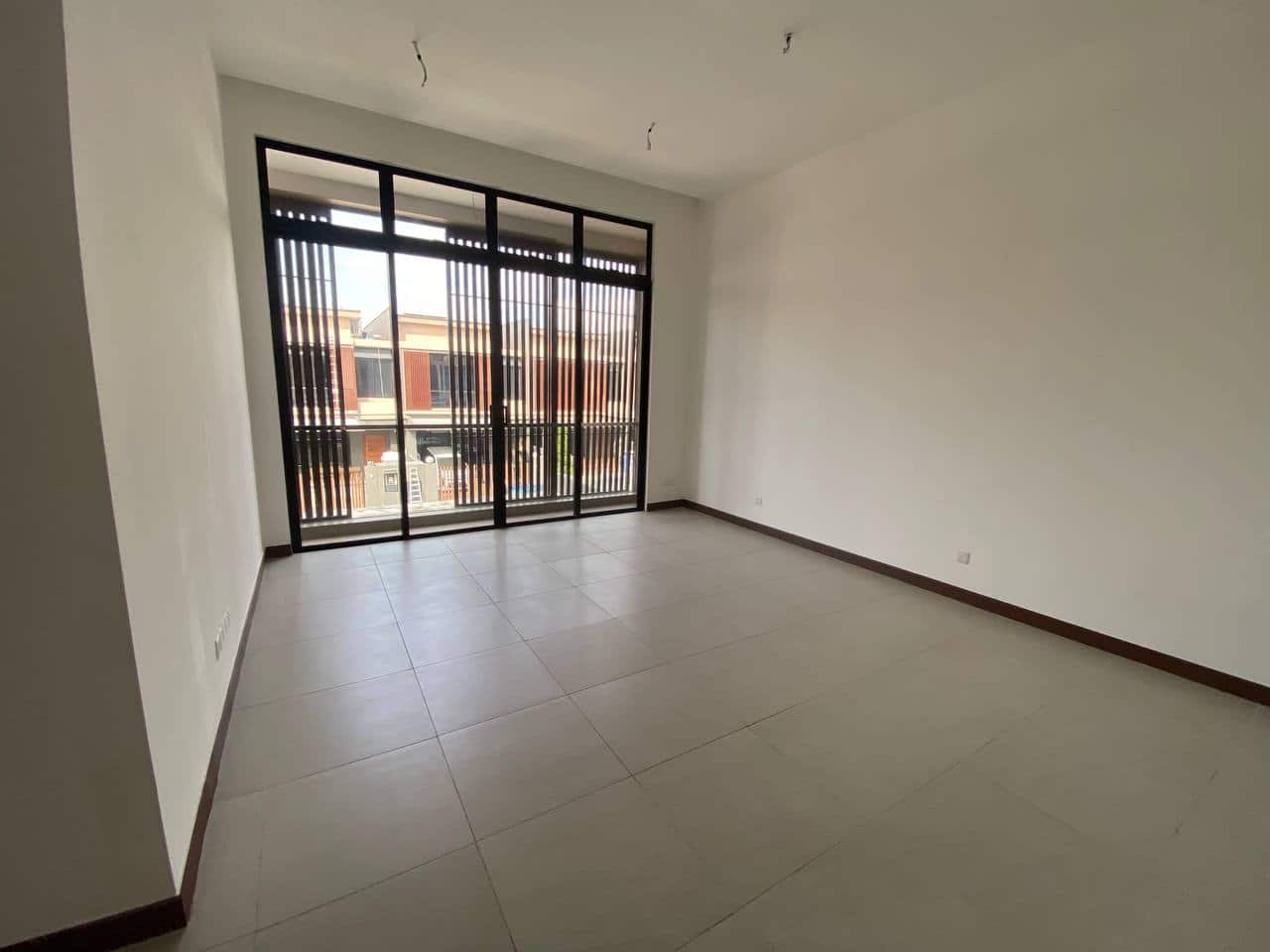 2 Storey SuperLink Aurora Sentral 2
