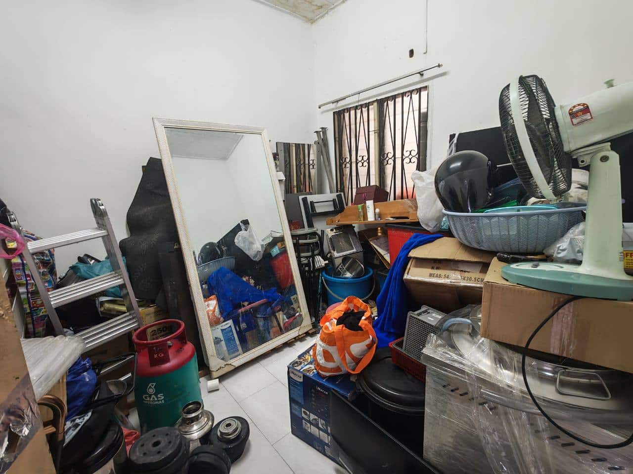 Single Storey Terrace Taman Ungku Tun Aminah 9