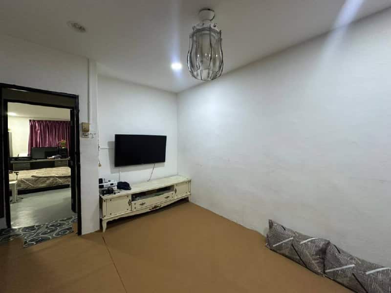 Double storey low cost Taman Johor Jaya 5