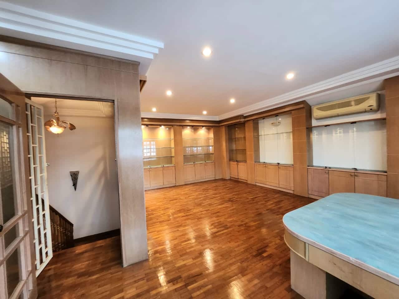 3 Storey Semi Detached House Taman Pelangi 6