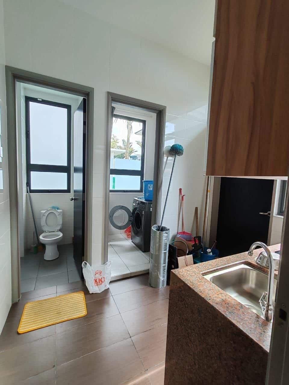 Double Storey Semi D Jln Laman Setia 10