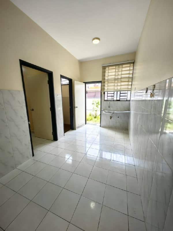 Double Storey Medium Cost Nusa Bayu 4