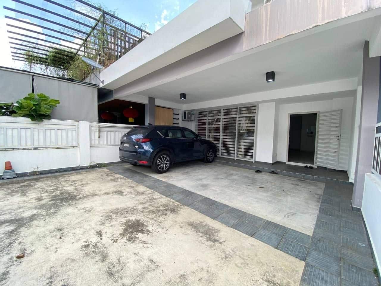 2-Storey superlink Jalan Pinggiran Horizon Hills Golf East 5