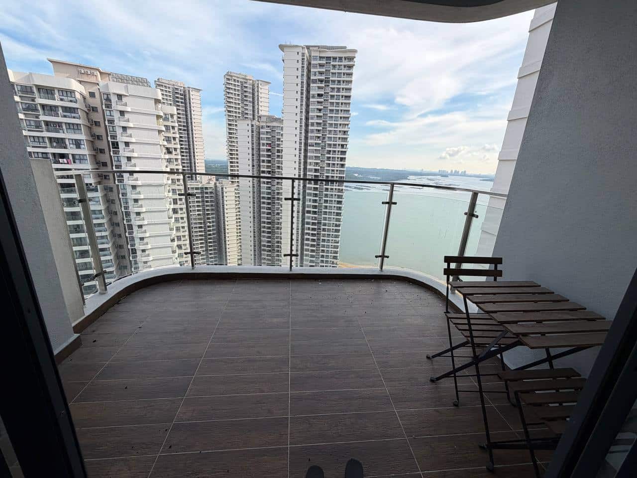 Condo Amberside @ Country Garden Danga Bay 5