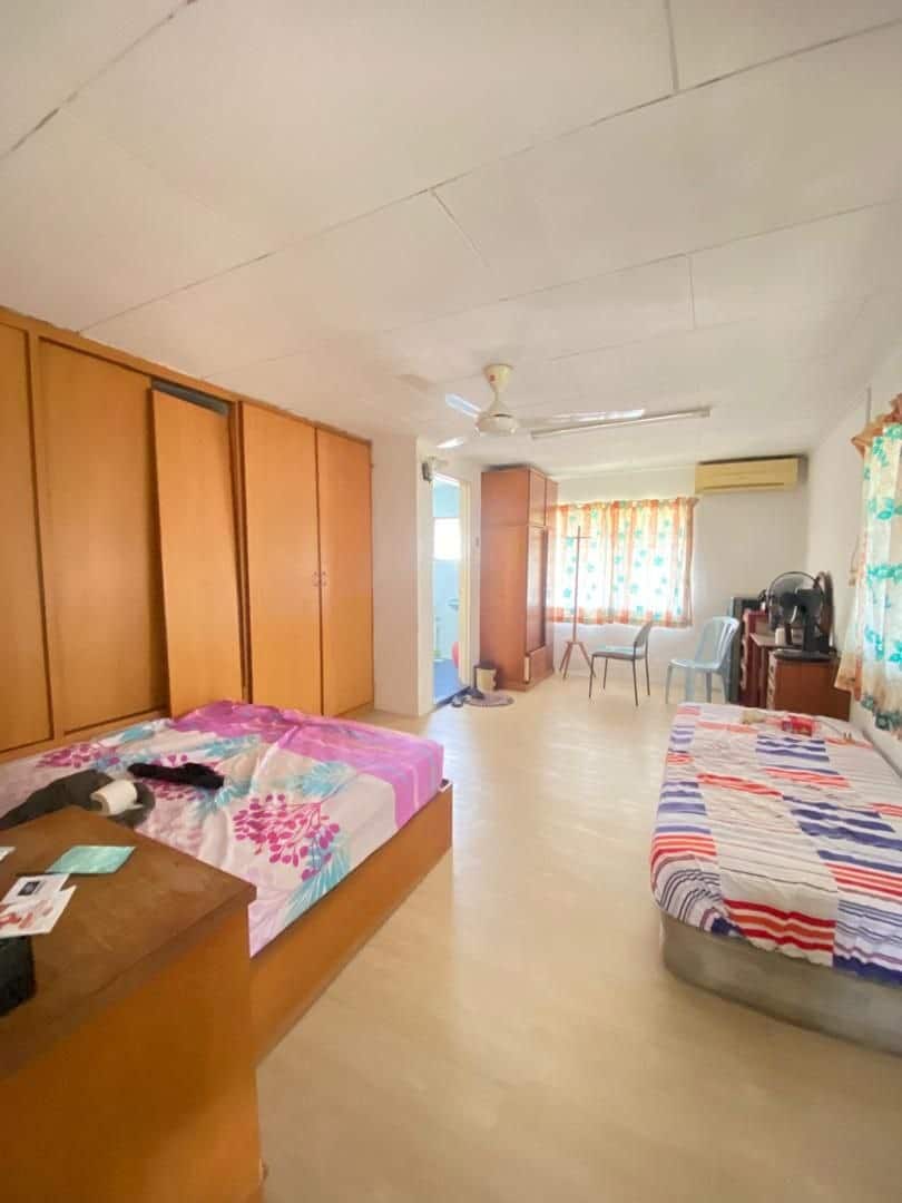Double storey corner Taman Munsyi Ibrahim 7
