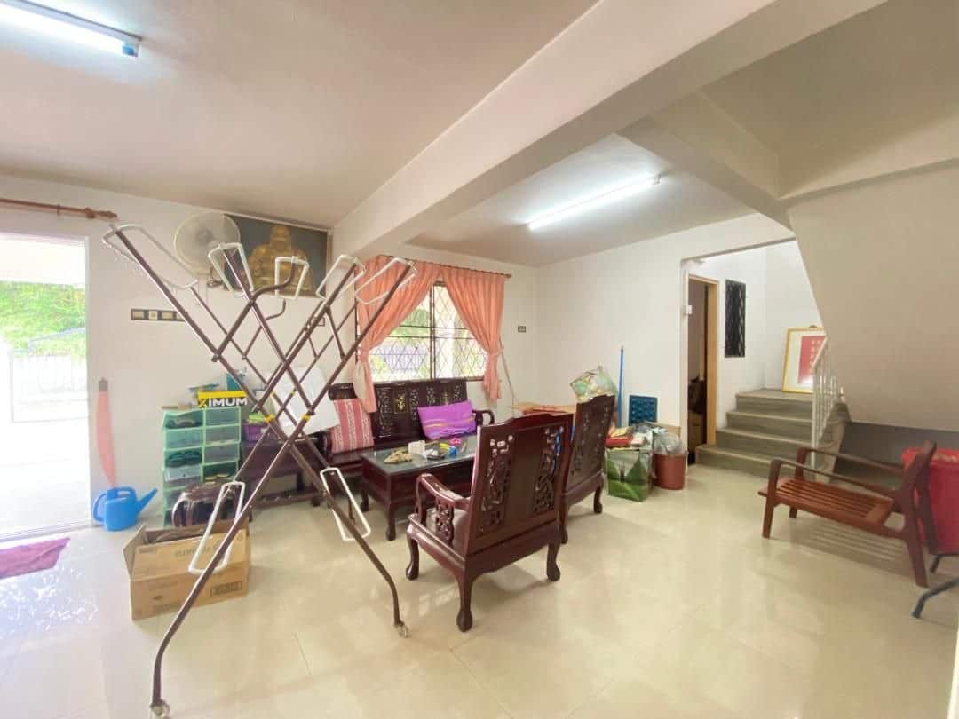 Double storey corner Taman Munsyi Ibrahim 1
