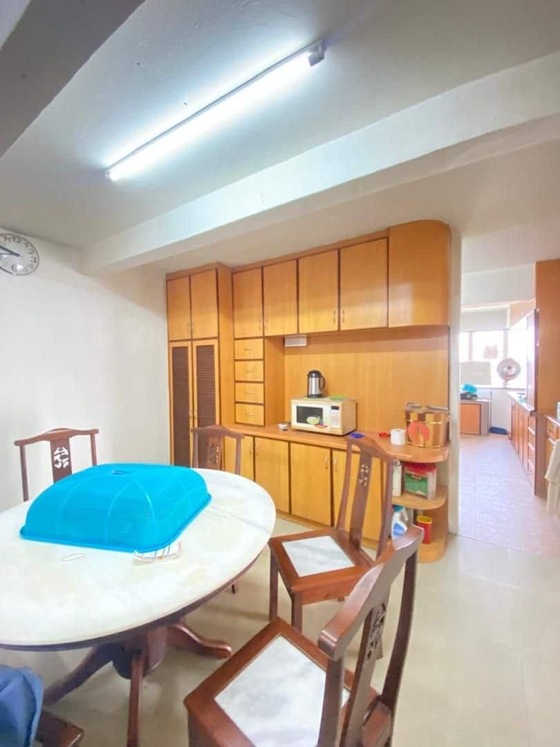 Double storey corner Taman Munsyi Ibrahim 4