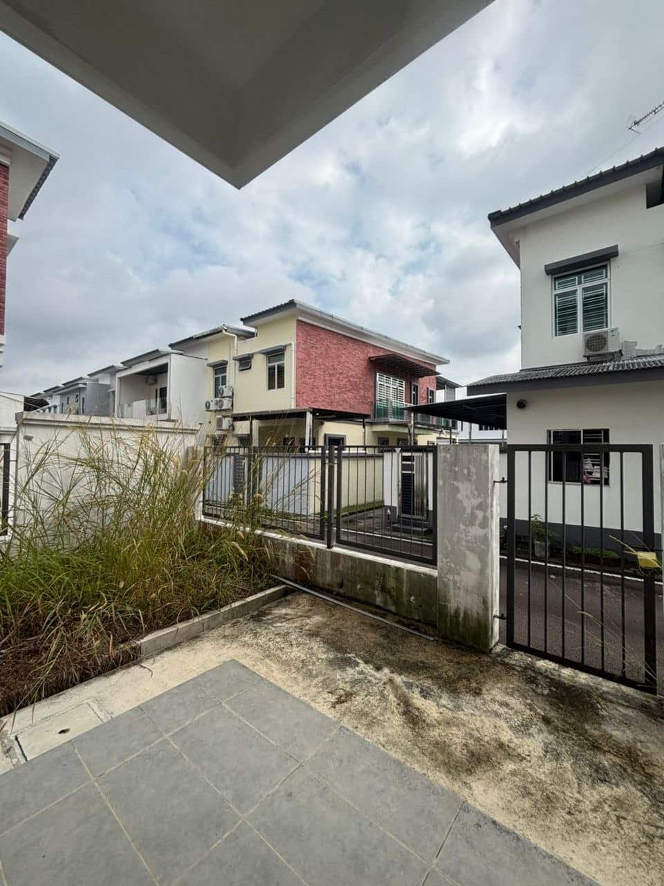 Double Storey Terrace (End Lot) Jalan Iris, Kensington (Bandar Indahpura) 6