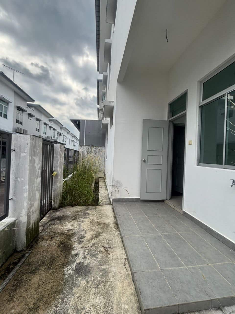 Double Storey Terrace (End Lot) Jalan Iris, Kensington (Bandar Indahpura) 7