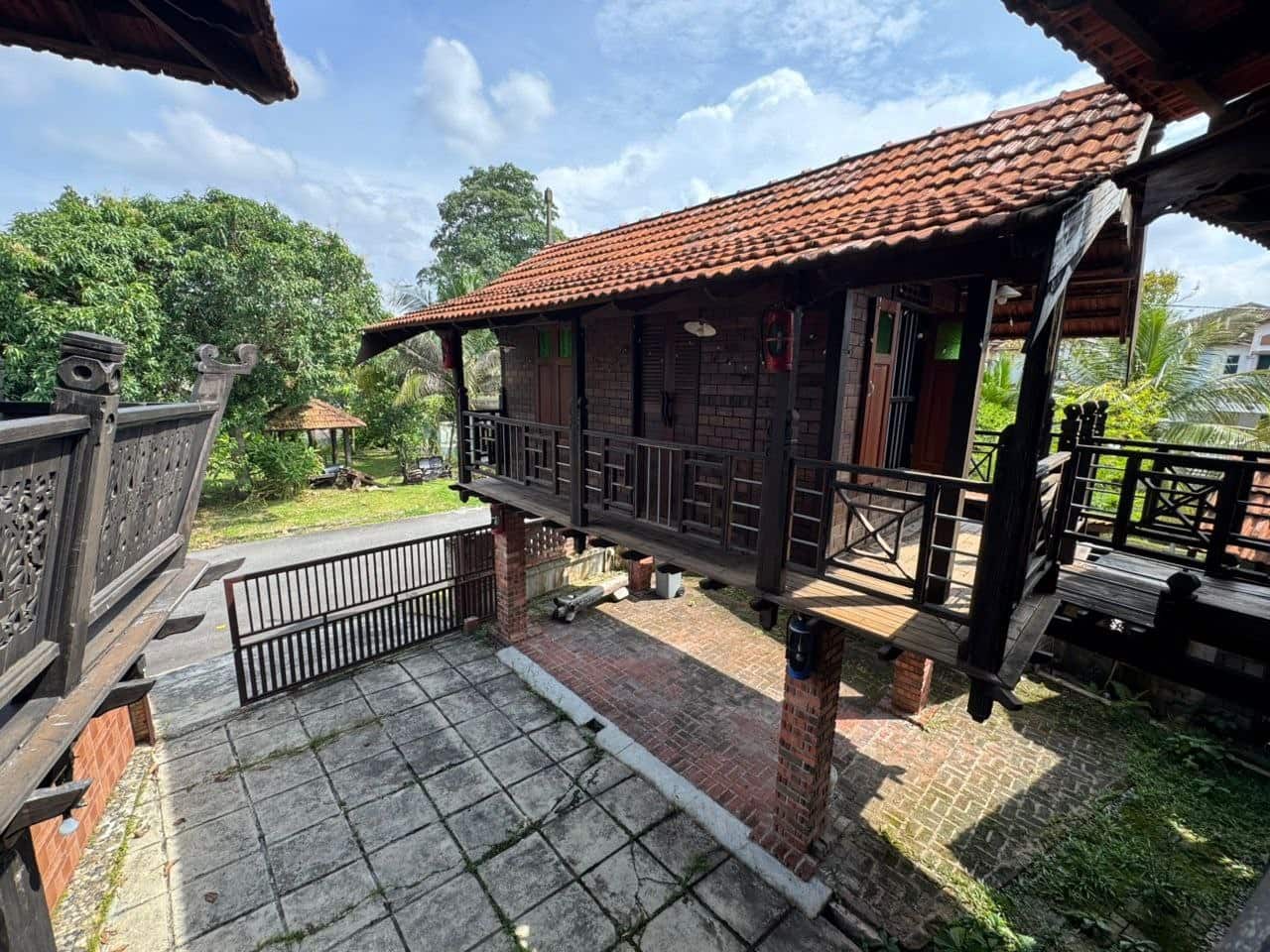 Double Storey Terrace House Jalan Pulai Perdana 9/10 2