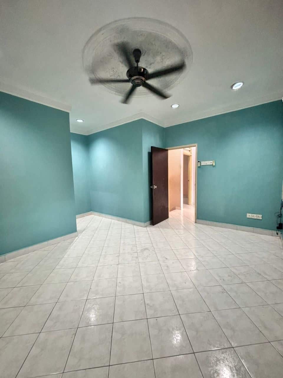 Double Storey Terrace House Jalan Pulai Perdana 9/10 4