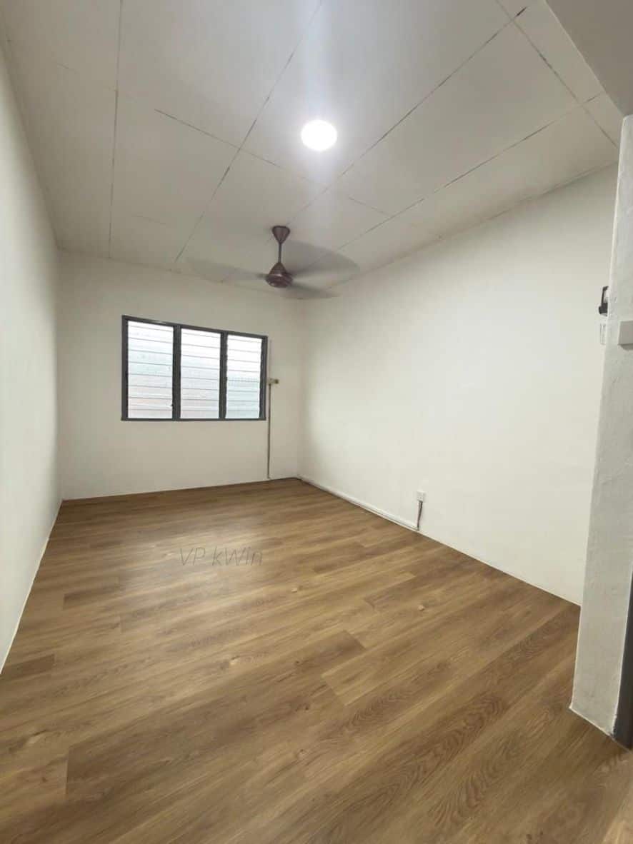 Double Storey Medium Low Cost Terrace House Jalan Tasek 39, Bandar Seri Alam 6