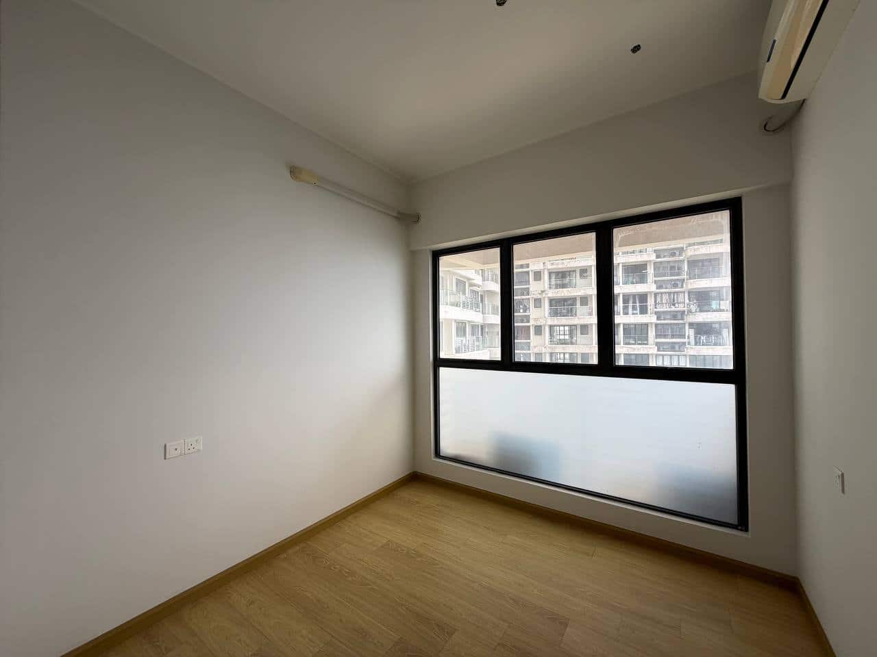 Condominium Bay Laurel Country Garden Danga Bay 7