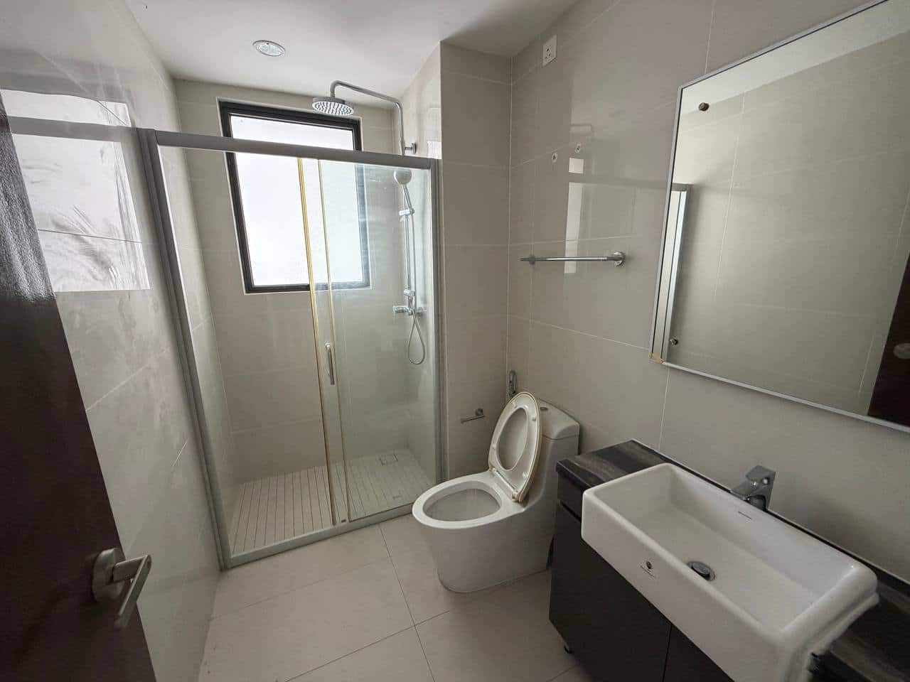 Condominium Bay Laurel Country Garden Danga Bay 9