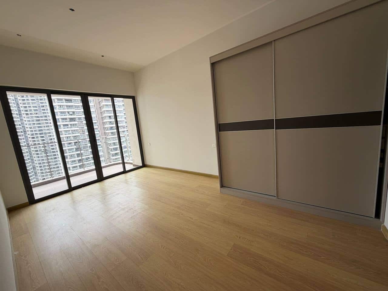 Condominium Bay Laurel Country Garden Danga Bay 2