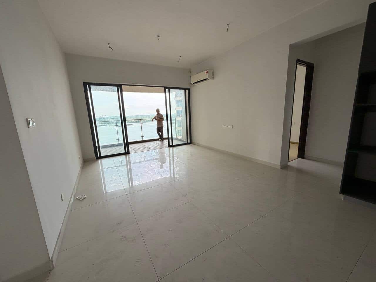 Condominium Danga Bay 1